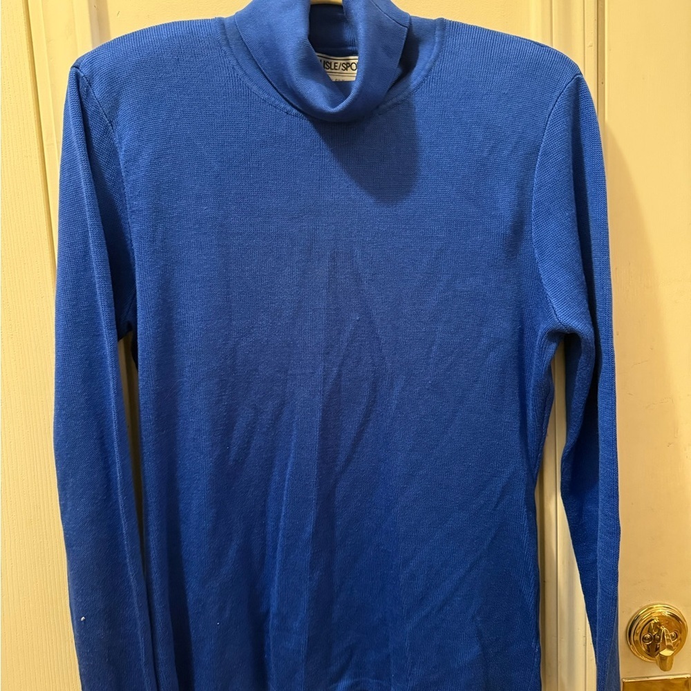 New Carlisle 100% Silk Turtleneck Sweater - Picture 4 of 9